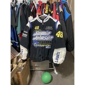 Size L-Jimmie Johnson NASCAR Racing 7X Champion 2016 Jacket Mens Black JH Design